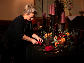 Hochzeitsdekoration Schwarz Bordeaux für stilvolle Hochzeit