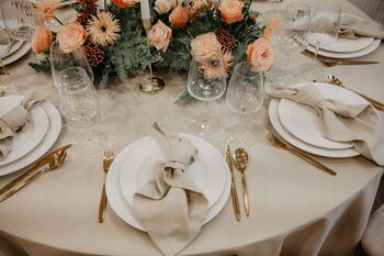 Blumendekoration Hochzeit Landhaus Style mit feinen Details