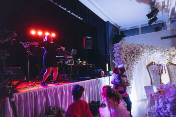 Ina Event aus Freudenberg Hochzeitsmoderatorin und Tamada gute Stimmung und stressfreie Hochzeit